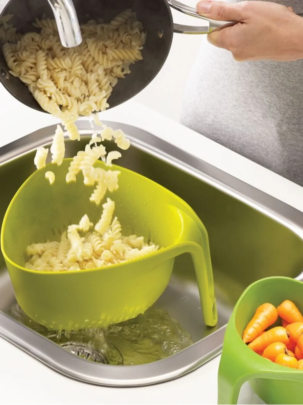 Joseph Joseph Nesting 2-Piece Colander Set - Lime Green